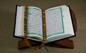 Reciting Surah Waqiah